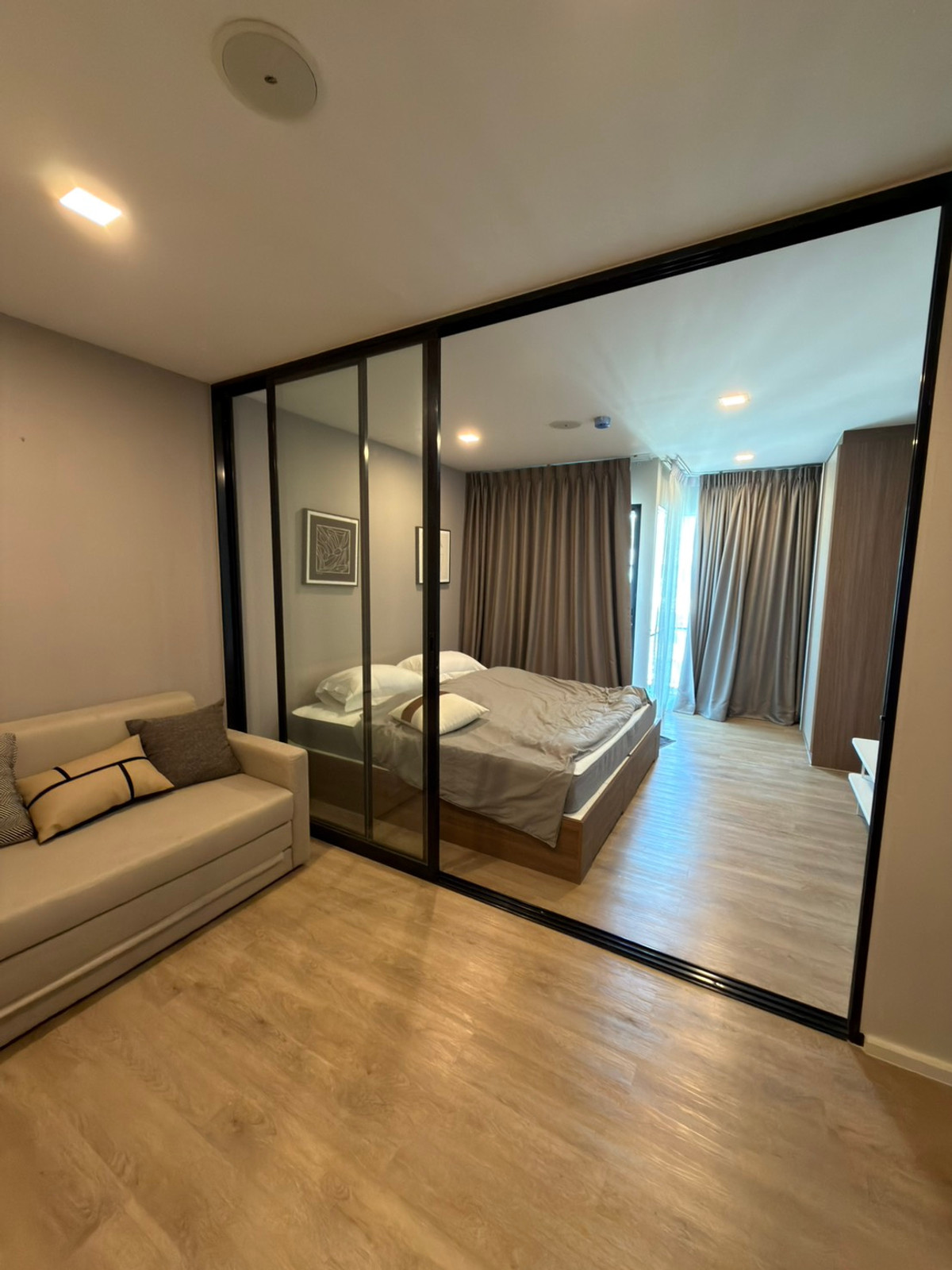 For RentCondoPathum Thani,Rangsit, Thammasat : 🔥Pun #For rentKavetownshiftBu Beautiful condo design, built-in furniture, near Bangkok University.