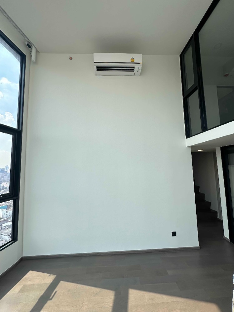 ขายคอนโดสยาม จุฬา สามย่าน : Park Origin Chula - Samyan 【𝐒𝐄𝐋𝐋】🔥 ขายต่ำกว่าตลาด! คอนโดใจกลางเมือง มาพร้อมส่วนกลางครบครัน ใกล้สามย่านมิตรทาวน์ พร้อมอยู่!🔥ติดต่อไลน์ไอดี: @hacondo