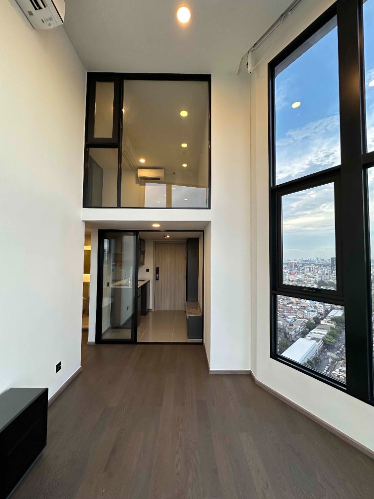 ขายคอนโดสยาม จุฬา สามย่าน : Park Origin Chula - Samyan 【𝐒𝐄𝐋𝐋】🔥 ขายต่ำกว่าตลาด! คอนโดใจกลางเมือง มาพร้อมส่วนกลางครบครัน ใกล้สามย่านมิตรทาวน์ พร้อมอยู่!🔥ติดต่อไลน์ไอดี: @hacondo