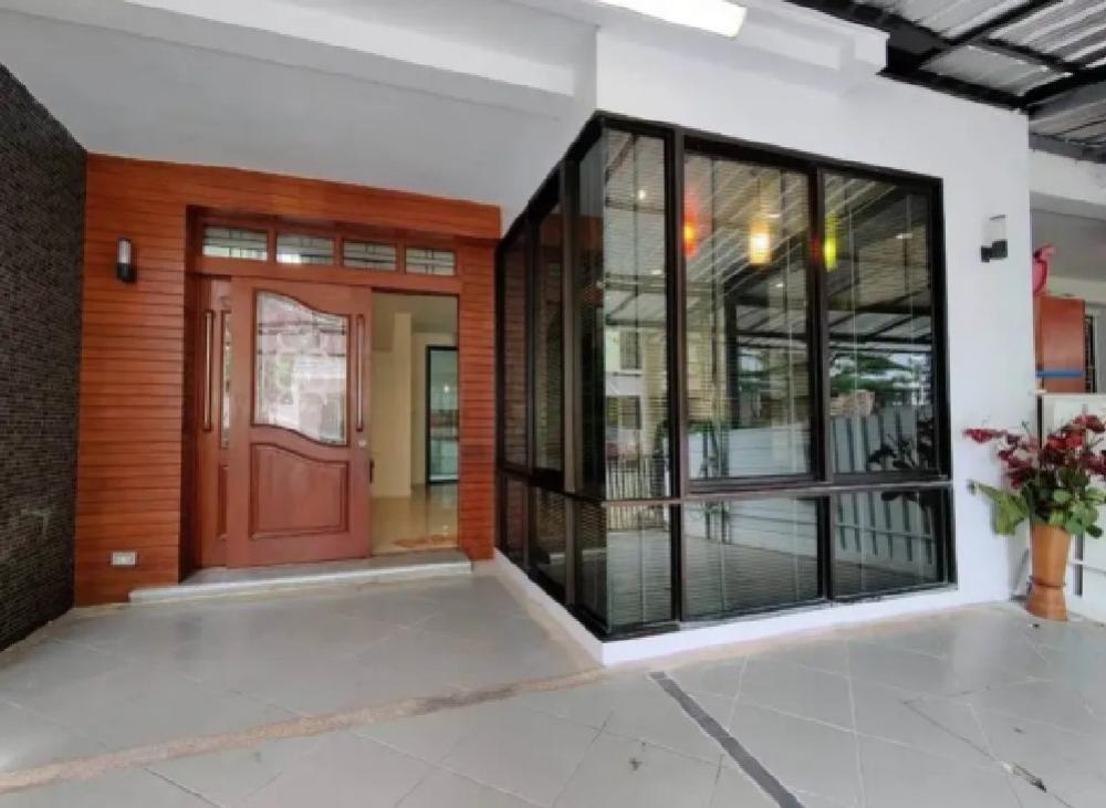 ให้เช่าทาวน์โฮมอ่อนนุช อุดมสุข : ให้เช่าบ้านทาวน์โฮมอารียาแมนดารีน่าสุขุมวิท77 บ้านสวยเฟอร์ครบพร้อมอยู่🎅✨️🎉連棟別墅出租 Areeya Mandarina Sukhumvit 77 房子很漂亮，家具齊全，可以搬進去