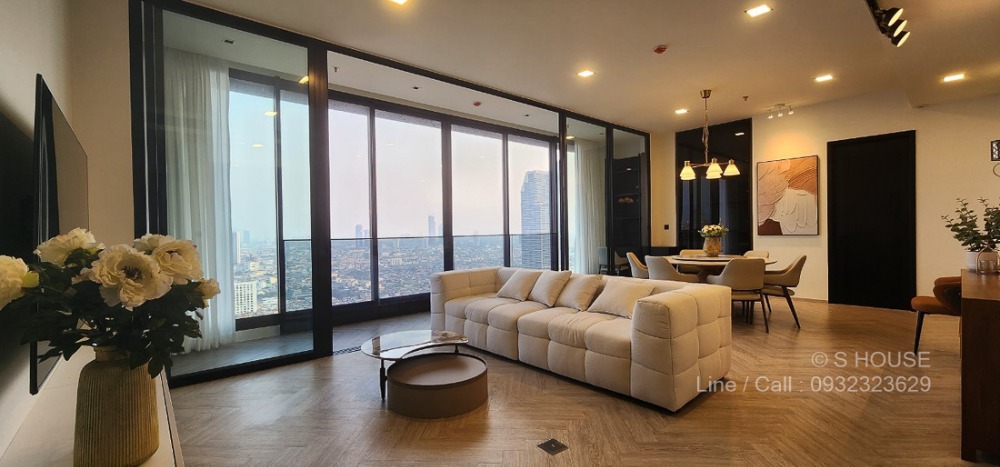 ให้เช่าคอนโดวงเวียนใหญ่ เจริญนคร : Newly decor, riverfront 3bedrooms for rent