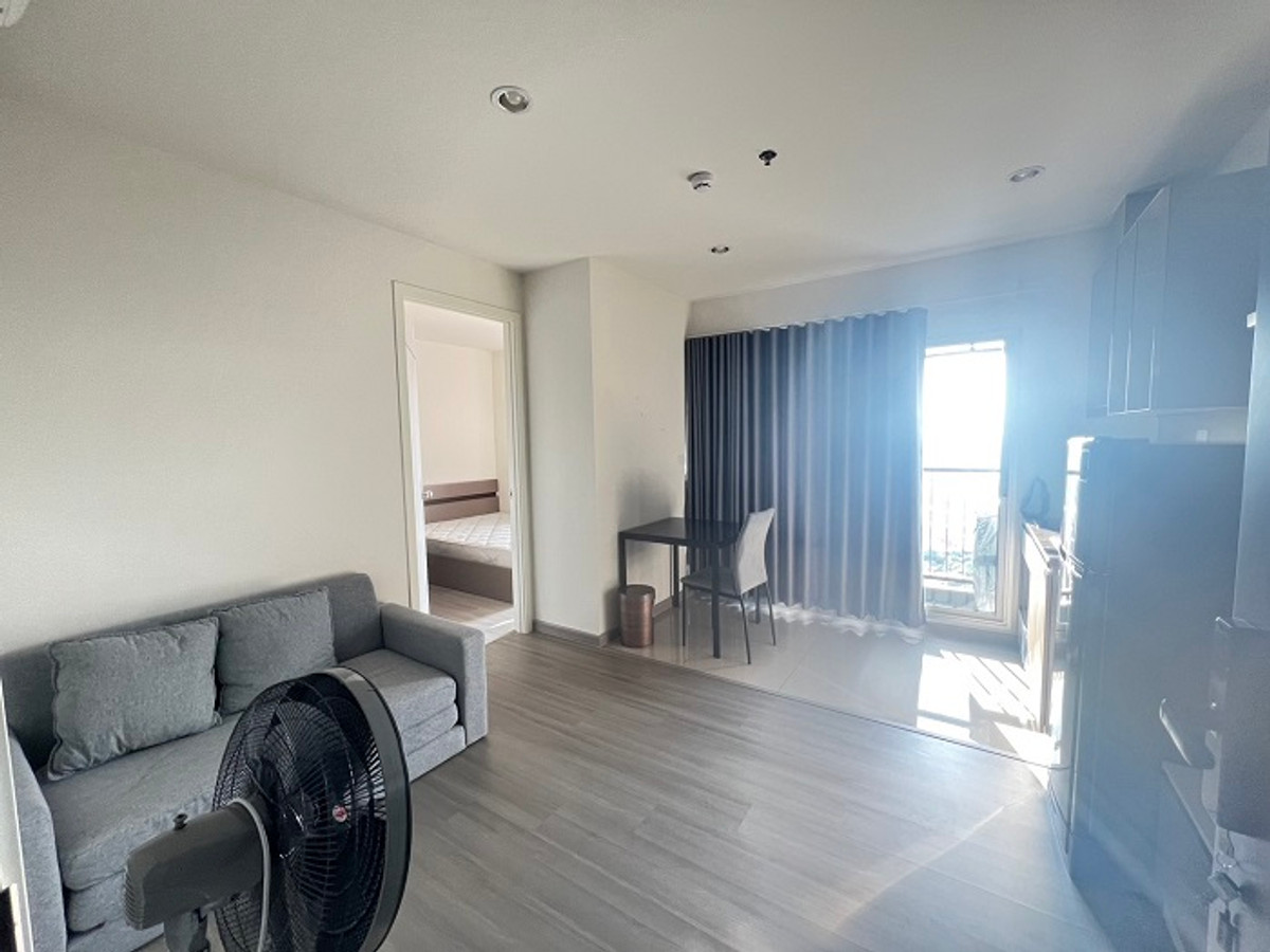 For RentCondoPinklao, Charansanitwong : Condo for rent The President Charan-Faichai Intersection New room, big room 35 sq m. (complete + laundry) very good value 13000 happy to give advice 0946245941