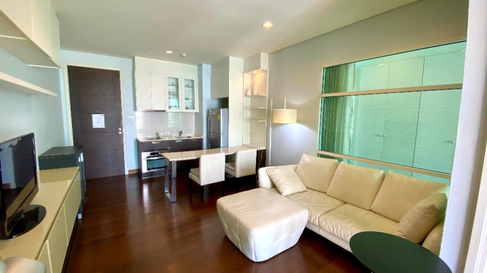For SaleCondoSukhumvit, Asoke, Thonglor : For sale, Ivy Thonglor, 1 bedroom, corner room, private zone, large size 43 sq m., beautiful, neat and ready to move in.