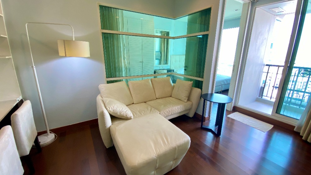For SaleCondoSukhumvit, Asoke, Thonglor : For sale, Ivy Thonglor, 1 bedroom, corner room, private zone, large size 43 sq m., beautiful, neat and ready to move in.