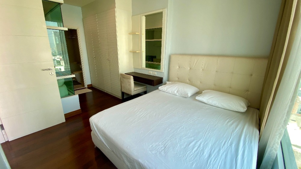 For SaleCondoSukhumvit, Asoke, Thonglor : For sale, Ivy Thonglor, 1 bedroom, corner room, private zone, large size 43 sq m., beautiful, neat and ready to move in.