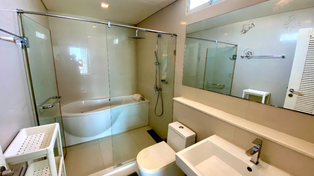 For SaleCondoSukhumvit, Asoke, Thonglor : For sale, Ivy Thonglor, 1 bedroom, corner room, private zone, large size 43 sq m., beautiful, neat and ready to move in.