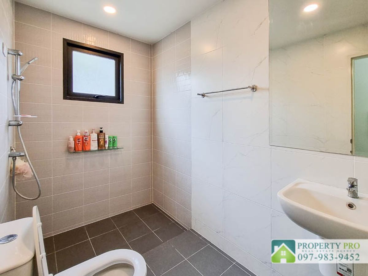 ขายบ้านนนทบุรี บางใหญ่ บางบัวทอง : ขาย บ้าน Centro ราชพฤกษ์ 2 บ้านเดี่ยว 2 ชั้น 3 ห้องนอน ขนาด 53 ตรว 175 ตรม หลังริม สภาพใหม่มาก เฟอร์นิเจอร์ เครื่องใช้ไฟฟ้าครบ ใกล้ รถไฟฟ้า MRT บางพลู ทางด่วนศรีรัช วงแหวนรอบนอก พระราม 5 : EL24S-002 