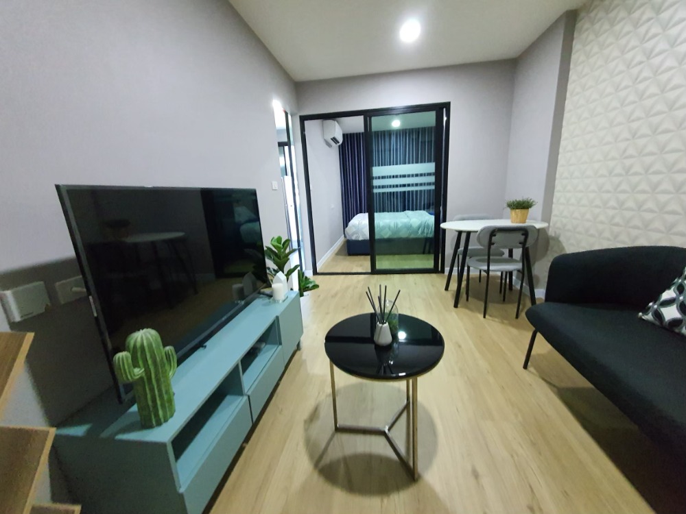 For SaleCondoPathum Thani,Rangsit, Thammasat : Condo for sale near Bangkok University, ATTITUDE BU, opposite Bangkok University.