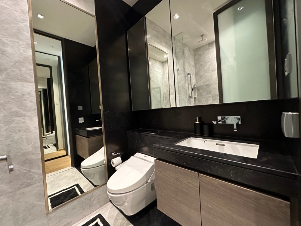 For RentCondoWitthayu, Chidlom, Langsuan, Ploenchit : Best Price for rent fully furnished 1 bedroom free internet