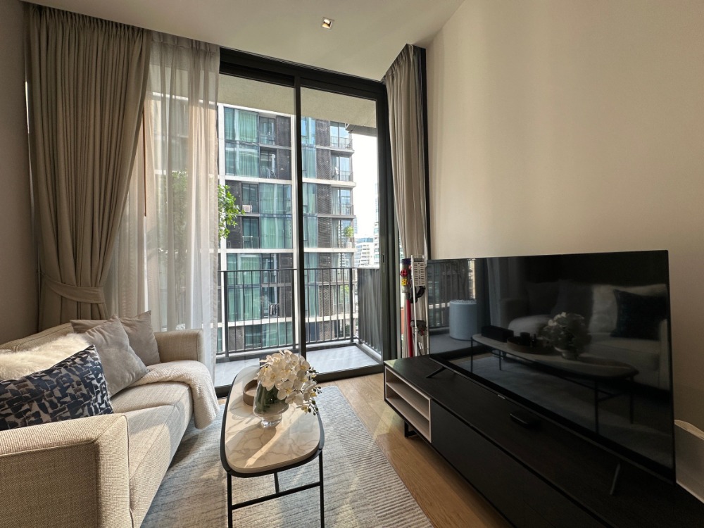 For RentCondoWitthayu, Chidlom, Langsuan, Ploenchit : Best Price for rent fully furnished 1 bedroom free internet