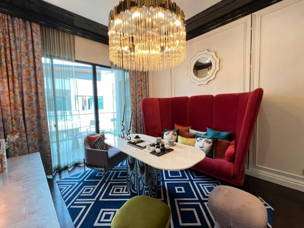 ขายบ้านเลียบทางด่วนรามอินทรา : ขายบ้านเดี่ยว Pool Villa 3 ชั้น Super Luxury ย่านเลียบด่วนรามอินทรา The Honor Yothinpattana