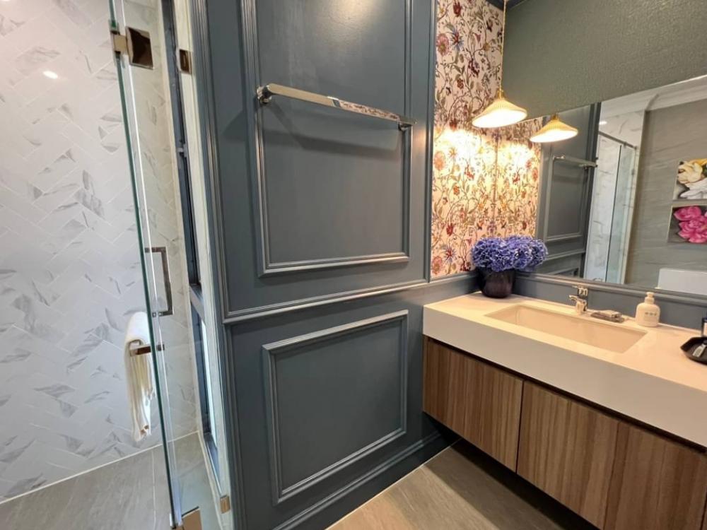 ขายบ้านเลียบทางด่วนรามอินทรา : ขายบ้านเดี่ยว Pool Villa 3 ชั้น Super Luxury ย่านเลียบด่วนรามอินทรา The Honor Yothinpattana