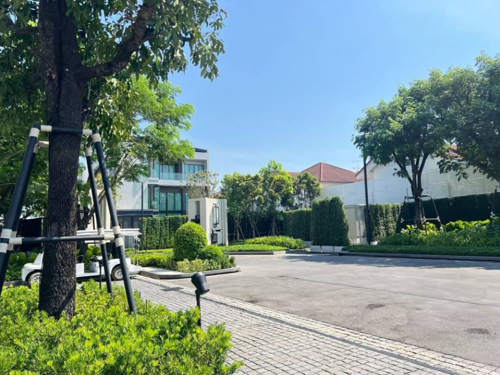 ขายบ้านเลียบทางด่วนรามอินทรา : ขายบ้านเดี่ยว Pool Villa 3 ชั้น Super Luxury ย่านเลียบด่วนรามอินทรา The Honor Yothinpattana