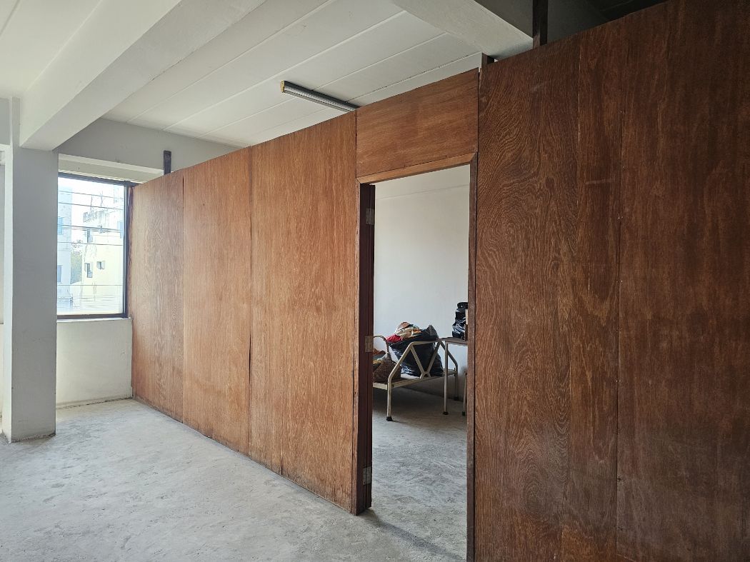 ขายอาคารพาณิชย์นวมินทร์ รามอินทรา : ขาย อาคารพาณิชย์ อาคารพาณิชย์ 4 ชั้น มีชั้นลอย และดาดฟ้าขาย 560 ตรม. 72 ตร.วา ใกล้แหล่งชุมชน เหมาะกับการค้าขายทำเป็นออฟฟิศ