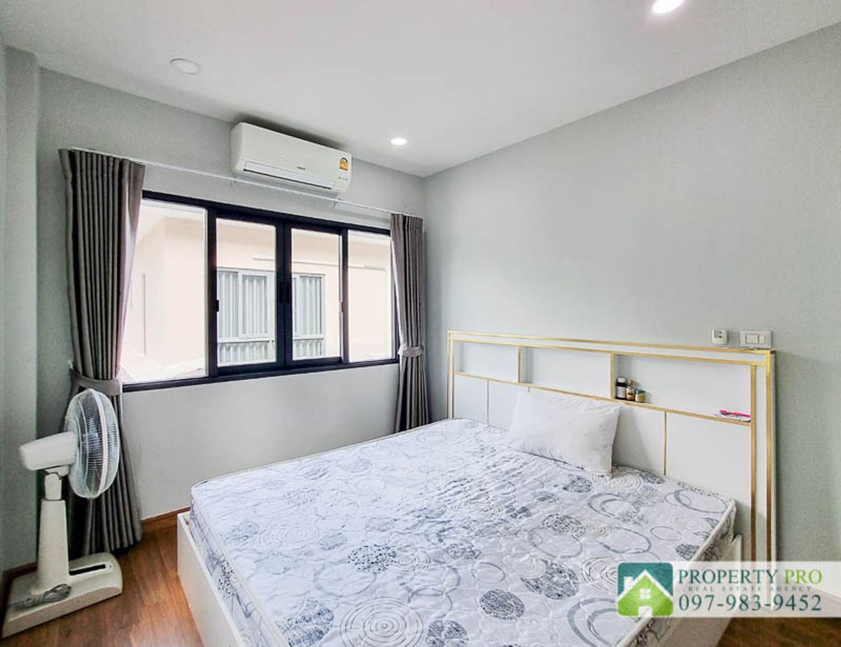 ขายบ้านนนทบุรี บางใหญ่ บางบัวทอง : ขาย บ้าน Centro ราชพฤกษ์ 2 บ้านเดี่ยว 2 ชั้น 3 ห้องนอน ขนาด 53 ตรว 175 ตรม หลังริม สภาพใหม่มาก เฟอร์นิเจอร์ เครื่องใช้ไฟฟ้าครบ ใกล้ รถไฟฟ้า MRT บางพลู ทางด่วนศรีรัช วงแหวนรอบนอก พระราม 5 : EL24S-002 