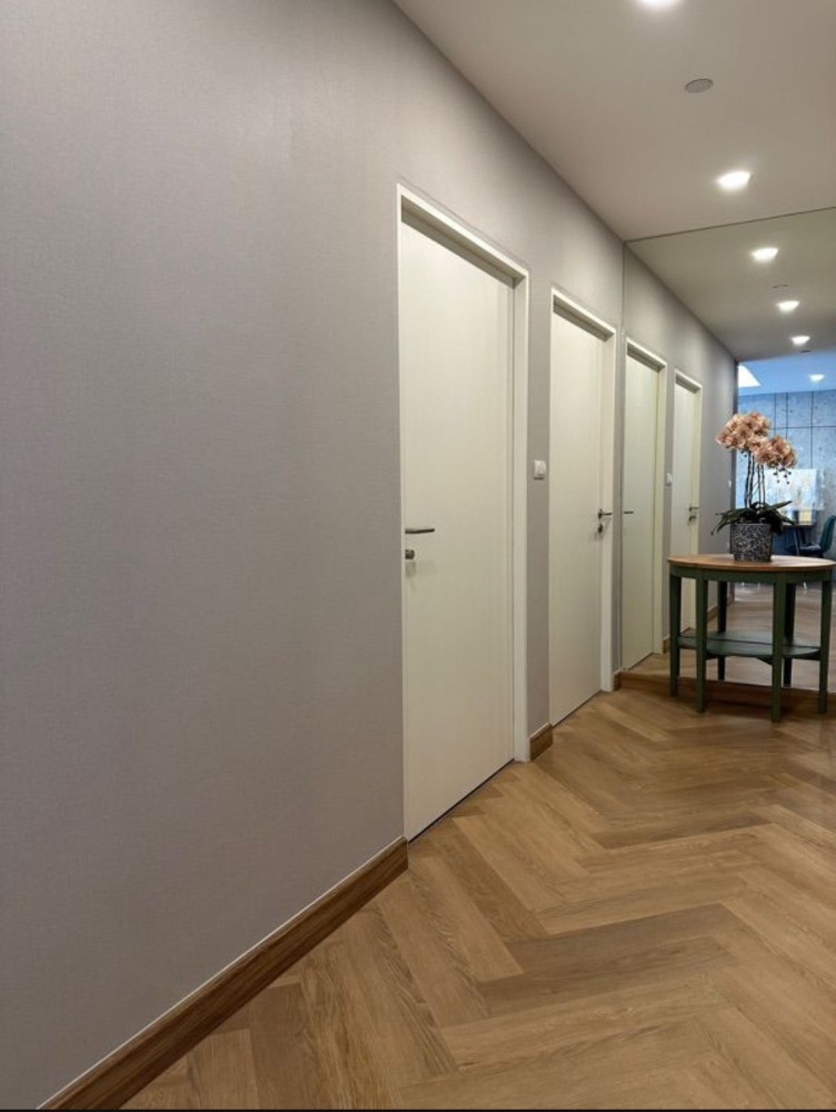 For RentCondoSathorn, Narathiwat : For rent Sathorn Gardens (Sathorn Gardens) swimming pool view.