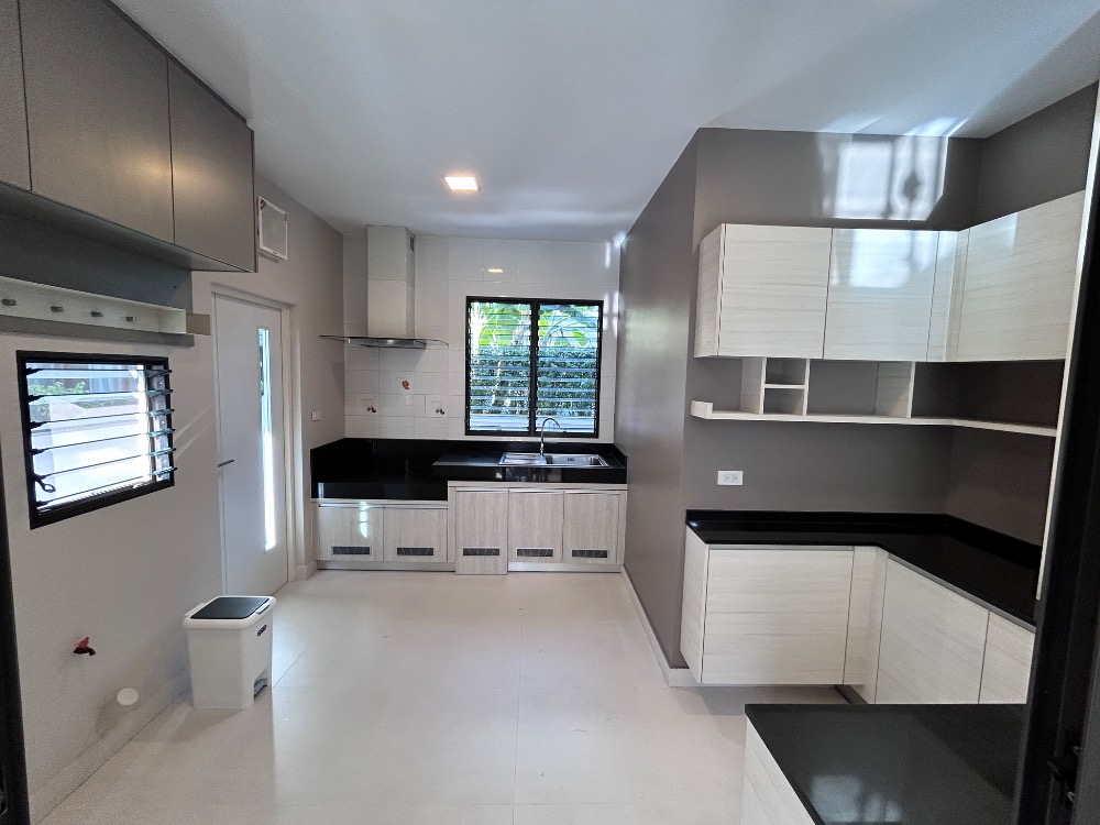 For RentHouseLadkrabang, Suwannaphum Airport : K-5418 For rent/sale! Single house Manthana 4 On Nut Wongwaen, beautiful house with built-in furniture.