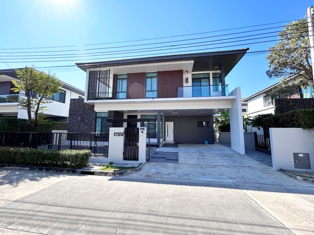 For RentHouseLadkrabang, Suwannaphum Airport : K-5418 For rent/sale! Single house Manthana 4 On Nut Wongwaen, beautiful house with built-in furniture.