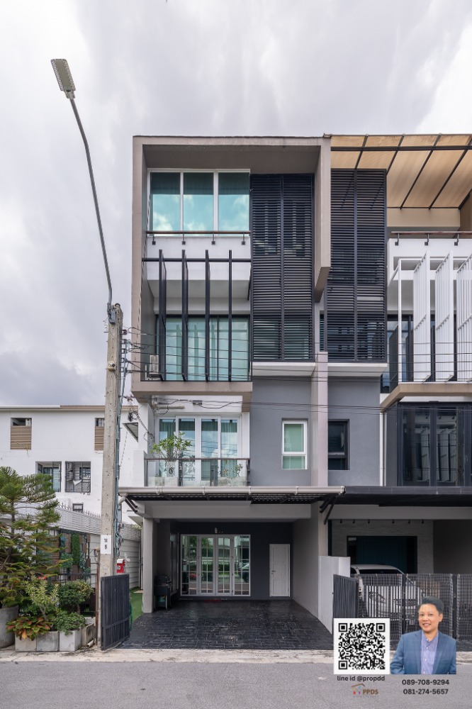 For SaleTownhomeOnnut, Udomsuk : Are you someone who sees opportunities from afar? If you're unsure, follow the steps of major players and invest in the golden location of the future—“Sukhumvit-On Nut.”