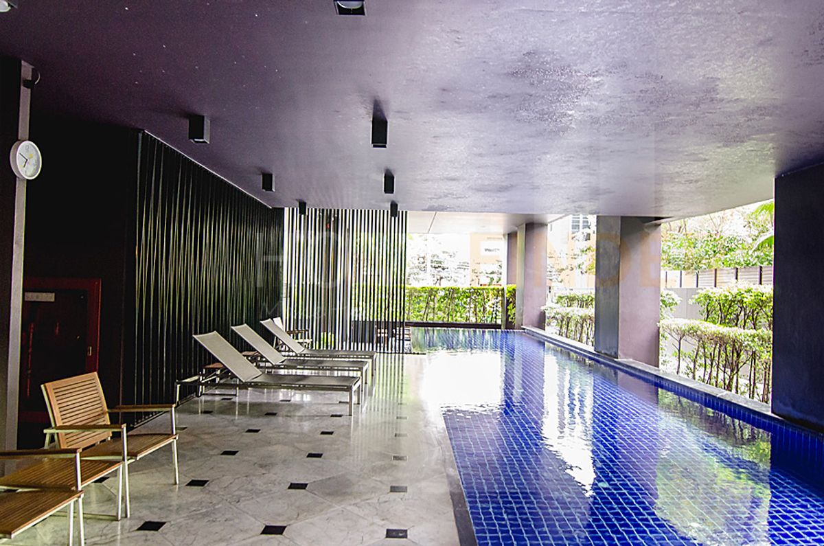 For RentCondoSukhumvit, Asoke, Thonglor : Ready to move in 💗 For rent, spacious room, next to BTS Ekkamai 💗 Noble Reveal Sukhumvit 63