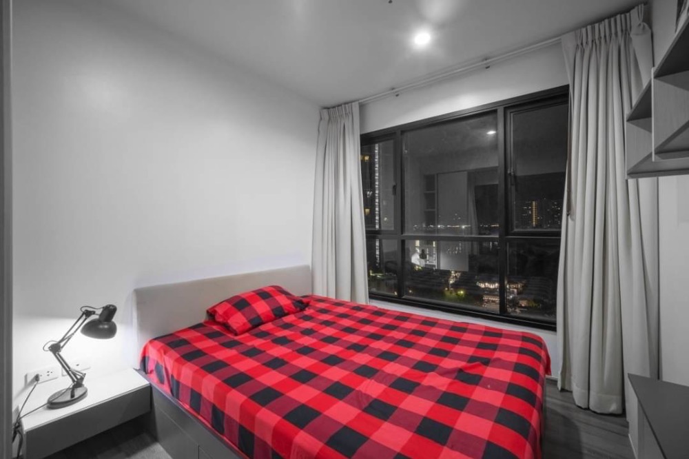 ให้เช่าคอนโดอ่อนนุช อุดมสุข : The Base Park West 30 ตรม. เฟอร์ครบ 15,000 บาท