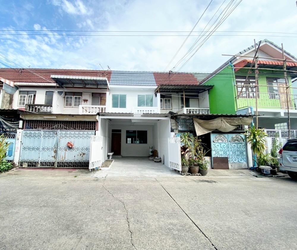ขายทาวน์โฮมปิ่นเกล้า จรัญสนิทวงศ์ : บ้านแก้ววิลล่า / 2 ห้องนอน (ขาย), Villa Jasmine / 2 Bedrooms (SALE) MHOW151