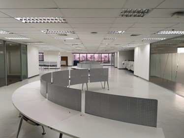 For SaleOfficeRatchathewi,Phayathai : Office for sale! Phayathai, only 69,000 Baht/sqm, Car Parking Space fixed 8 spaces