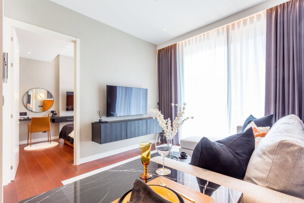 For SaleCondoSukhumvit, Asoke, Thonglor : For sale, KHUN by YOO Thonglor, 1 bedroom, 49 sqm, excellent condition, elegantly-decorated and fully-furnished.