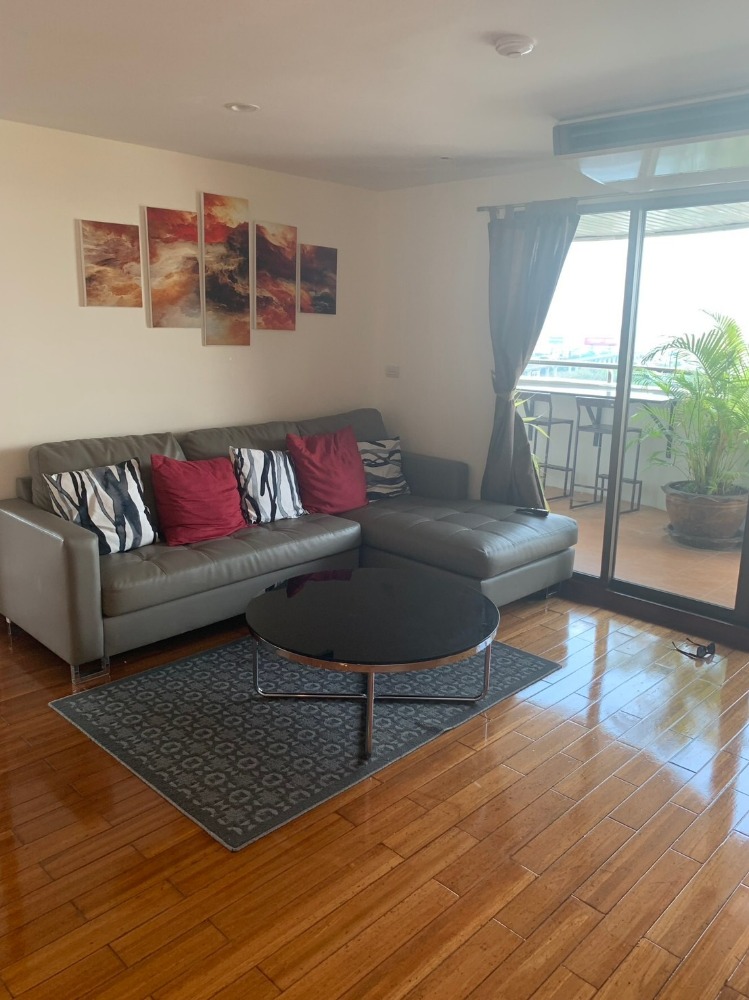 For RentCondoPattanakan, Srinakarin : FRV106 Flora Ville 2bedrooms 160 sqm. 20th Floor 30,000 baht 092-597-4998