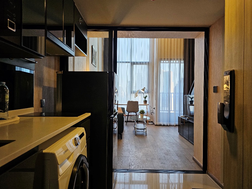 ให้เช่าคอนโดสยาม จุฬา สามย่าน : Park Origin Chula - Samyan【𝐑𝐄𝐍𝐓】🔥ห้อง loft แบบละมุน กว้างโปร่งโล่งสบาย เครื่องใช้ครบ ส่วนกลางหลากหลาย มี Co-Working Space ใกล้MRTสามย่าน 🔥ติดต่อไลน์ไอดี: @hacondo