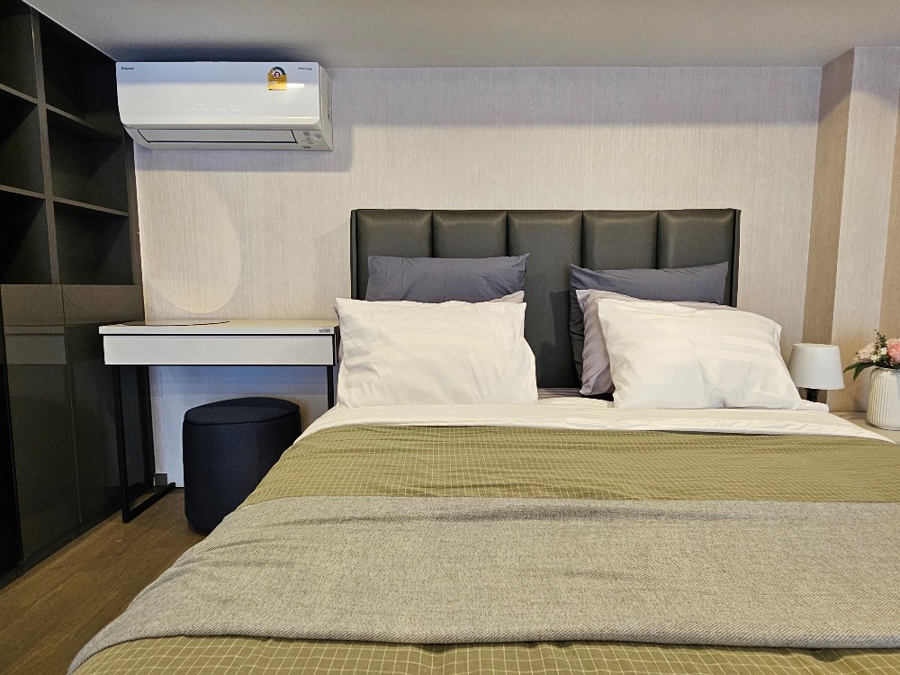 ให้เช่าคอนโดสยาม จุฬา สามย่าน : Park Origin Chula - Samyan【𝐑𝐄𝐍𝐓】🔥ห้อง loft แบบละมุน กว้างโปร่งโล่งสบาย เครื่องใช้ครบ ส่วนกลางหลากหลาย มี Co-Working Space ใกล้MRTสามย่าน 🔥ติดต่อไลน์ไอดี: @hacondo