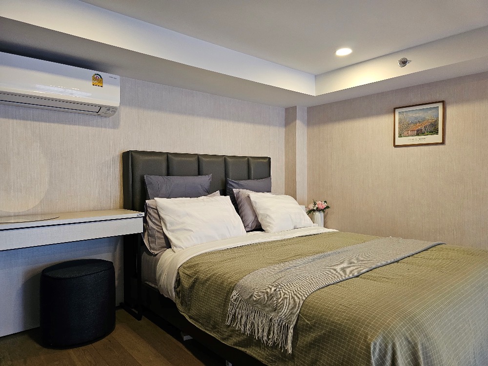 For RentCondoSiam Paragon ,Chulalongkorn,Samyan : Park Origin Chula - Samyan【𝐑𝐄𝐍𝐓】🔥Soft loft room, spacious, airy and comfortable. Complete appliances Various central areas, there is a Co-Working Space, near Sam Yan MRT 🔥 Contact Line ID: @hacondo