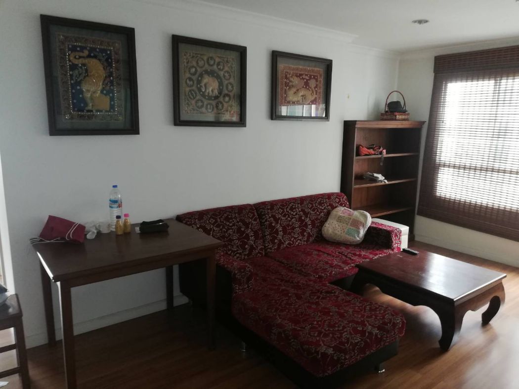 For RentCondoPinklao, Charansanitwong : Condo for rent, Lumpini Suite Pinklao, 68 sq m., 2 bedrooms, 2 bathrooms, 1 living room, 1 separate kitchen, 2 balconies, 2 parking spaces.