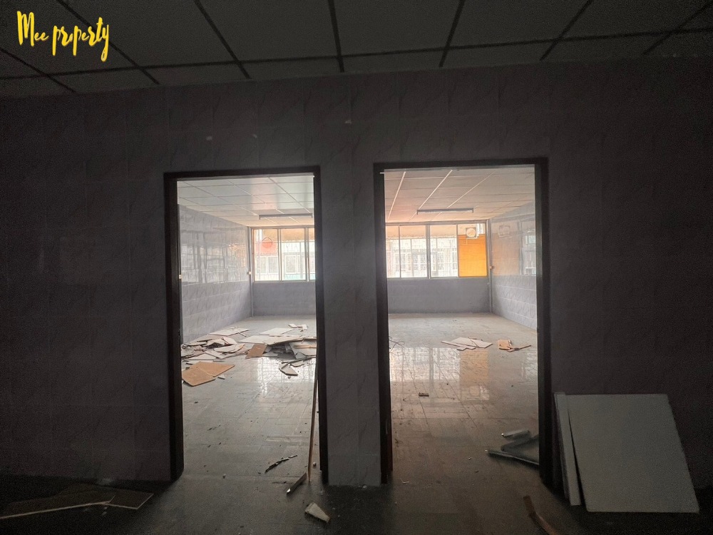 ขายอาคารพาณิชย์พระราม 3 สาธุประดิษฐ์ : ขายด่วนอาคารพาณิชย์ ทำเลดี!! 3 คูหา 5 ชั้น ถนนจันทน์ซอย 16 แยก 6 ใกล้สถานีรถไฟฟ้าหลายสาย ME-136