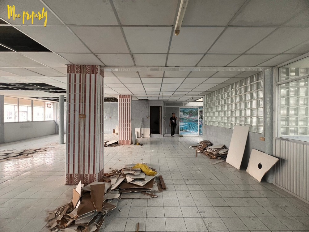 ขายอาคารพาณิชย์พระราม 3 สาธุประดิษฐ์ : ขายด่วนอาคารพาณิชย์ ทำเลดี!! 3 คูหา 5 ชั้น ถนนจันทน์ซอย 16 แยก 6 ใกล้สถานีรถไฟฟ้าหลายสาย ME-136