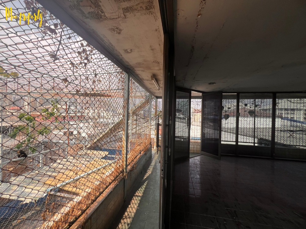 ขายอาคารพาณิชย์พระราม 3 สาธุประดิษฐ์ : ขายด่วนอาคารพาณิชย์ ทำเลดี!! 3 คูหา 5 ชั้น ถนนจันทน์ซอย 16 แยก 6 ใกล้สถานีรถไฟฟ้าหลายสาย ME-136