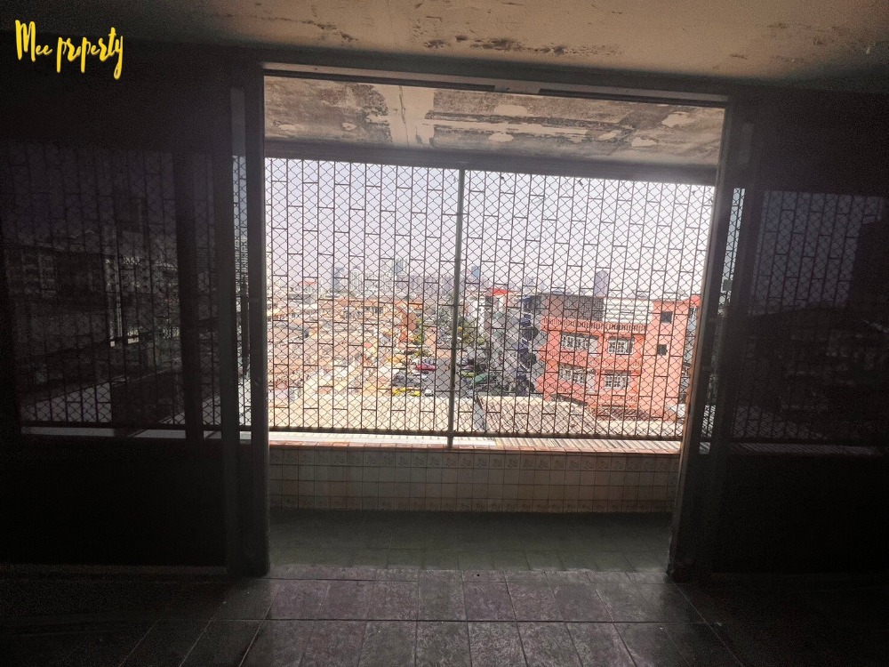 ขายอาคารพาณิชย์พระราม 3 สาธุประดิษฐ์ : ขายด่วนอาคารพาณิชย์ ทำเลดี!! 3 คูหา 5 ชั้น ถนนจันทน์ซอย 16 แยก 6 ใกล้สถานีรถไฟฟ้าหลายสาย ME-136