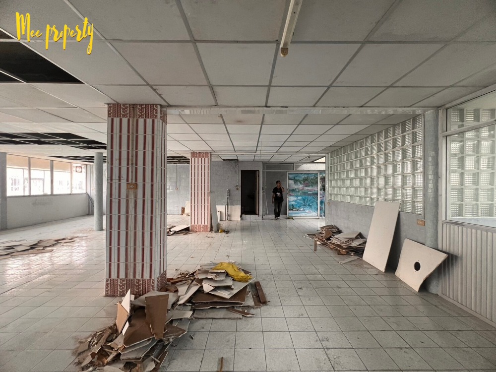 ขายอาคารพาณิชย์พระราม 3 สาธุประดิษฐ์ : ขายด่วนอาคารพาณิชย์ ทำเลดี!! 3 คูหา 5 ชั้น ถนนจันทน์ซอย 16 แยก 6 ใกล้สถานีรถไฟฟ้าหลายสาย ME-136