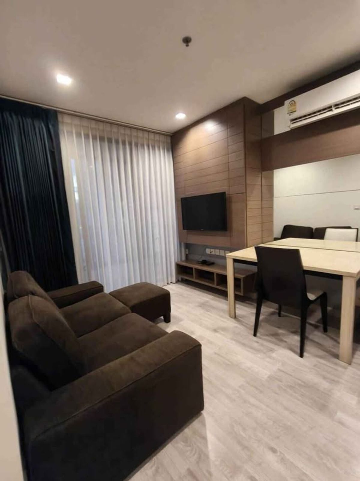 ให้เช่าคอนโดอ่อนนุช อุดมสุข : ให้เช่าถูกๆ 2ห้องนอน 2ห้องน้ำ 55ตรม. Ideo Mobi Sukhumvit 81 ชั้น18 เฟอร์ครบ