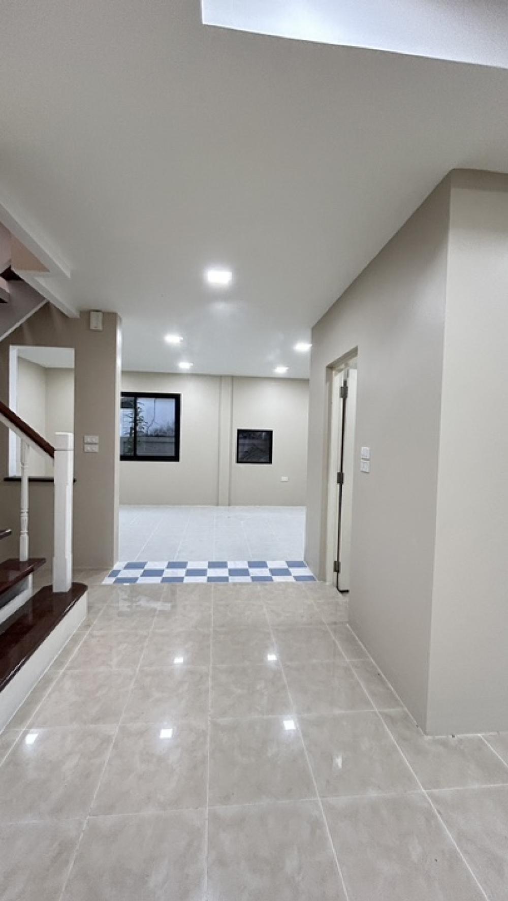 For RentHousePathum Thani,Rangsit, Thammasat : 2-storey detached house for rent, beautiful, newly renovated, Land & House project, price 20,000 / month #House newly renovated, painted, new electrical system throughout the house.