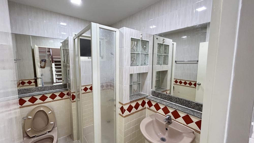 For RentHousePathum Thani,Rangsit, Thammasat : 2-storey detached house for rent, beautiful, newly renovated, Land & House project, price 20,000 / month #House newly renovated, painted, new electrical system throughout the house.