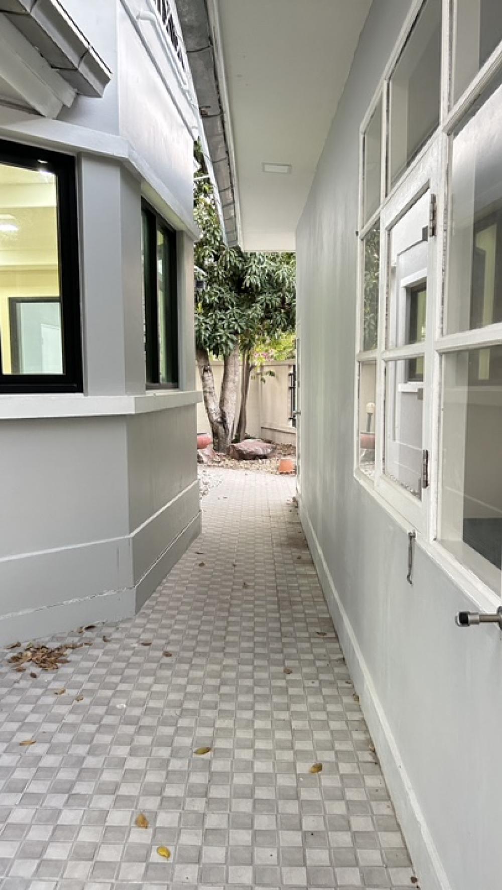 For RentHousePathum Thani,Rangsit, Thammasat : 2-storey detached house for rent, beautiful, newly renovated, Land & House project, price 20,000 / month #House newly renovated, painted, new electrical system throughout the house.