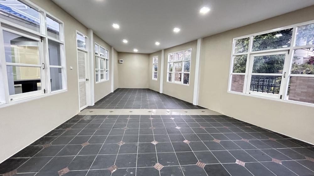 For RentHousePathum Thani,Rangsit, Thammasat : 2-storey detached house for rent, beautiful, newly renovated, Land & House project, price 20,000 / month #House newly renovated, painted, new electrical system throughout the house.