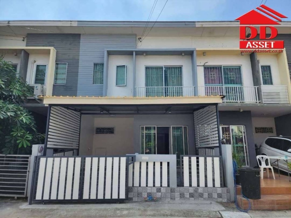 For SaleTownhomeSamut Prakan,Samrong : 2-story townhome for sale, The Connect Village 1 Suvarnabhumi-Kingkaew Newly renovated house, code T8021