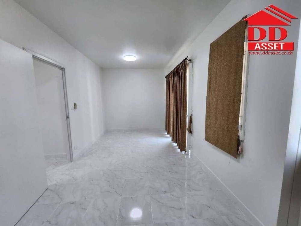For SaleTownhomeSamut Prakan,Samrong : 2-story townhome for sale, The Connect Village 1 Suvarnabhumi-Kingkaew Newly renovated house, code T8021