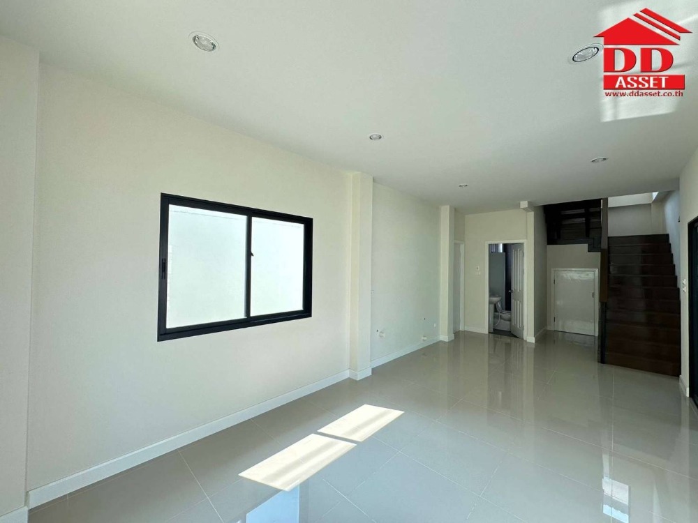 ให้เช่าบ้านปทุมธานี รังสิต ธรรมศาสตร์ : ให้เช่าบ้าน 2 ชั้น CPN ซีพีเอ็น นิน วงแหวน ลำลูกกาคลอง6 รหัส H8027