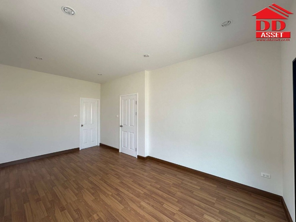 ให้เช่าบ้านปทุมธานี รังสิต ธรรมศาสตร์ : ให้เช่าบ้าน 2 ชั้น CPN ซีพีเอ็น นิน วงแหวน ลำลูกกาคลอง6 รหัส H8027