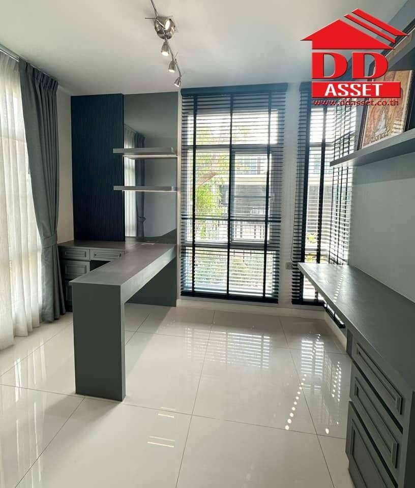 ขายบ้านนนทบุรี บางใหญ่ บางบัวทอง : ขายบ้านเดี่ยวโครงการ มัณฑนา westgate อยู่ตรงข้ามเซ็นทรัลเวสต์เกต เพียง 1 กม. รหัส8028