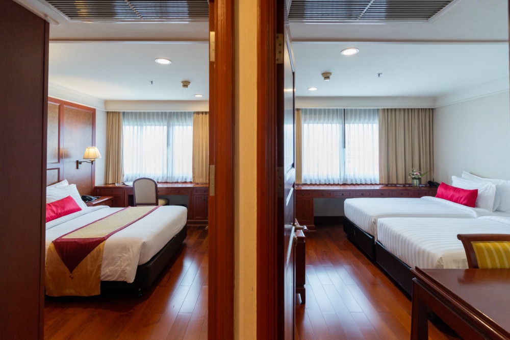 ให้เช่าคอนโดสุขุมวิท อโศก ทองหล่อ : Apartment สุขุมวิท ห้องขนาดใหญ่ 3 นอน 207 ตรม ใกล้ห้าง และ BTS นานา แต่งสวย มีบริการทำความสะอาด พร้อมเข้าอยู่