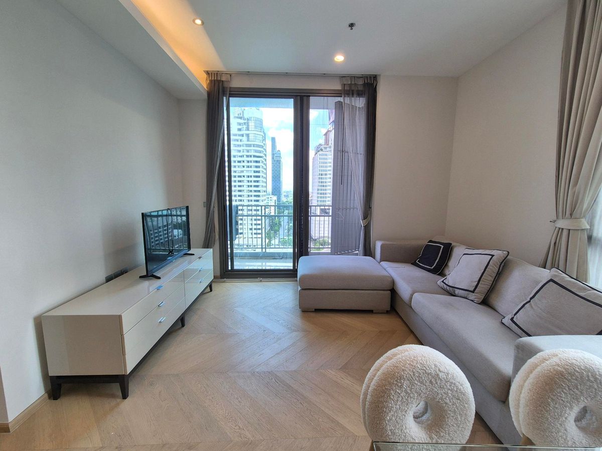 For RentCondoSukhumvit, Asoke, Thonglor : ✅️( 2 bedrooms are ready!! )​ Corner room 90​ sqm.​ Quattro by​ Sansiri​ Thonglor Soi 4, near​ BTS​ Thonglor Station.